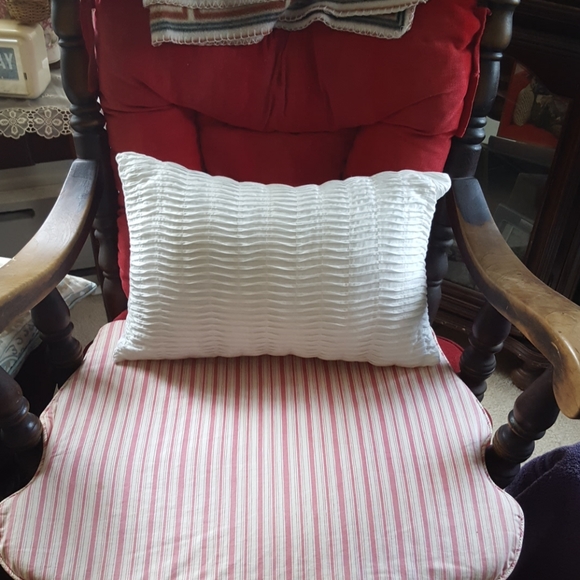 Tahari Square Decor pillows - Picture 2 of 4